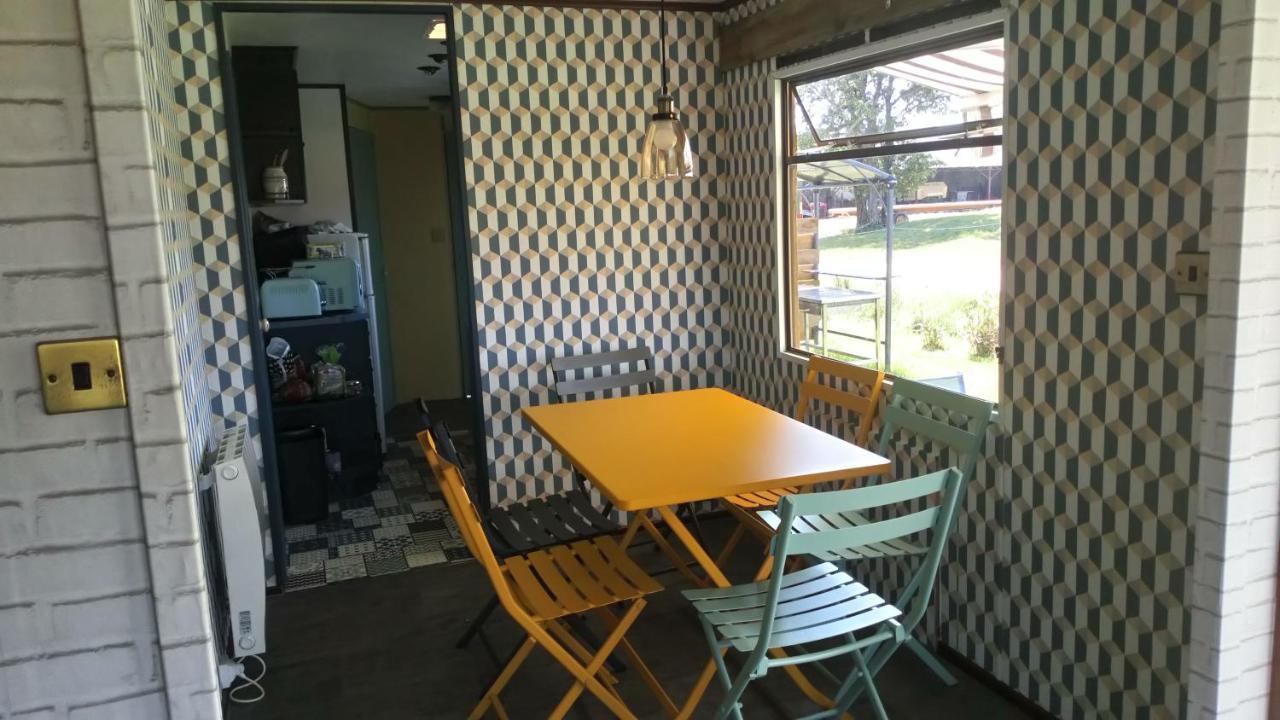 Mobil Home Vintage A La Ferme Des Buttons Rosnay  외부 사진